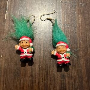 VINTAGE RUST X-MAS SANTA TROLL EARRINGS